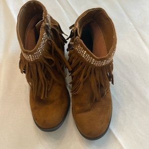 Girls Steve Madden boots